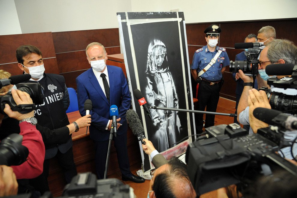 Italy returns stolen Banksy to France