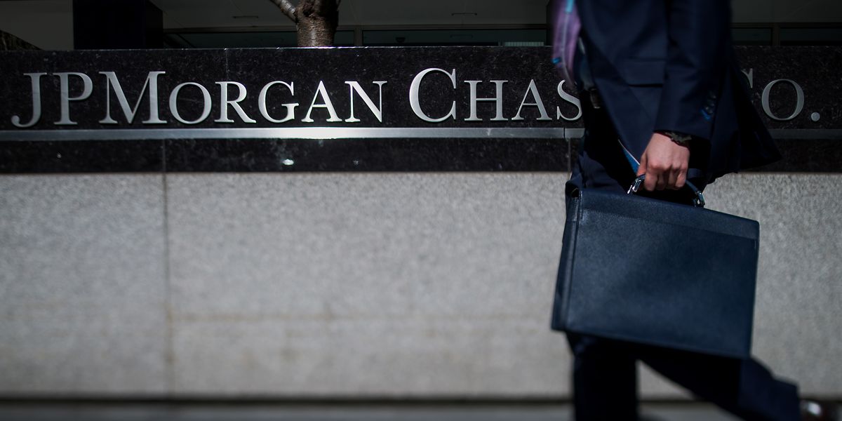 JPMorgan Admits Spoofing by 15 Traders, Two Desks in Record Deal