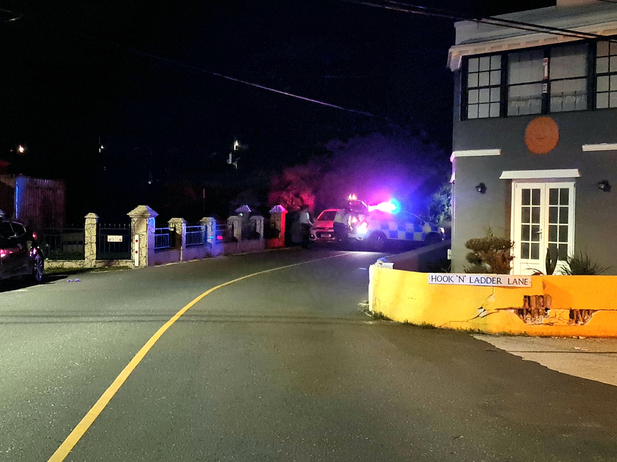 Stabbing incident leaves one dead in Sandys