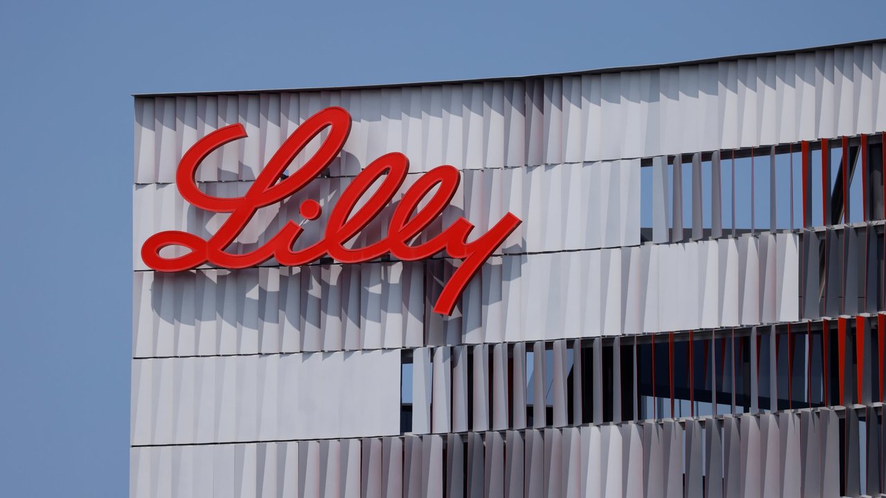 U.S. FDA authorizes emergency use of Eli Lilly's antibody COVID-19 treatment
