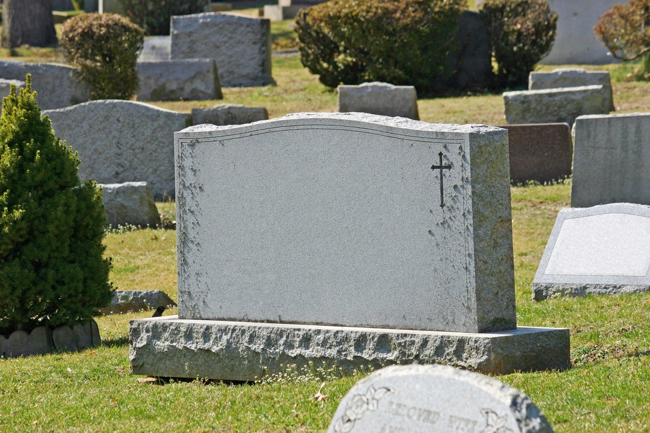 Bermuda Police investigates desecration of graves