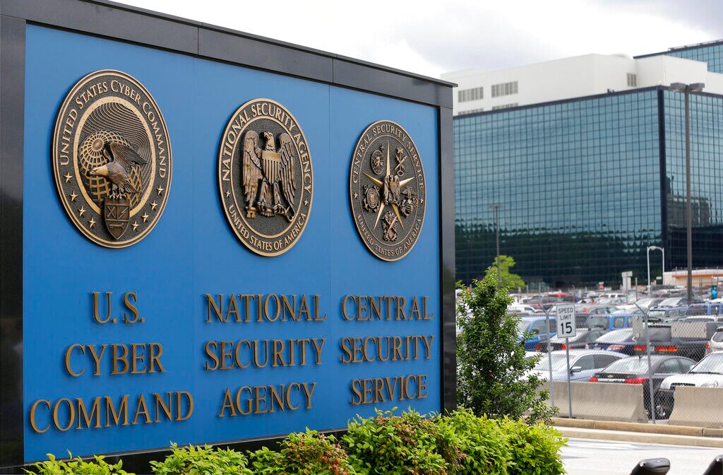 Defense officials look at splitting up NSA, CYBERCOM