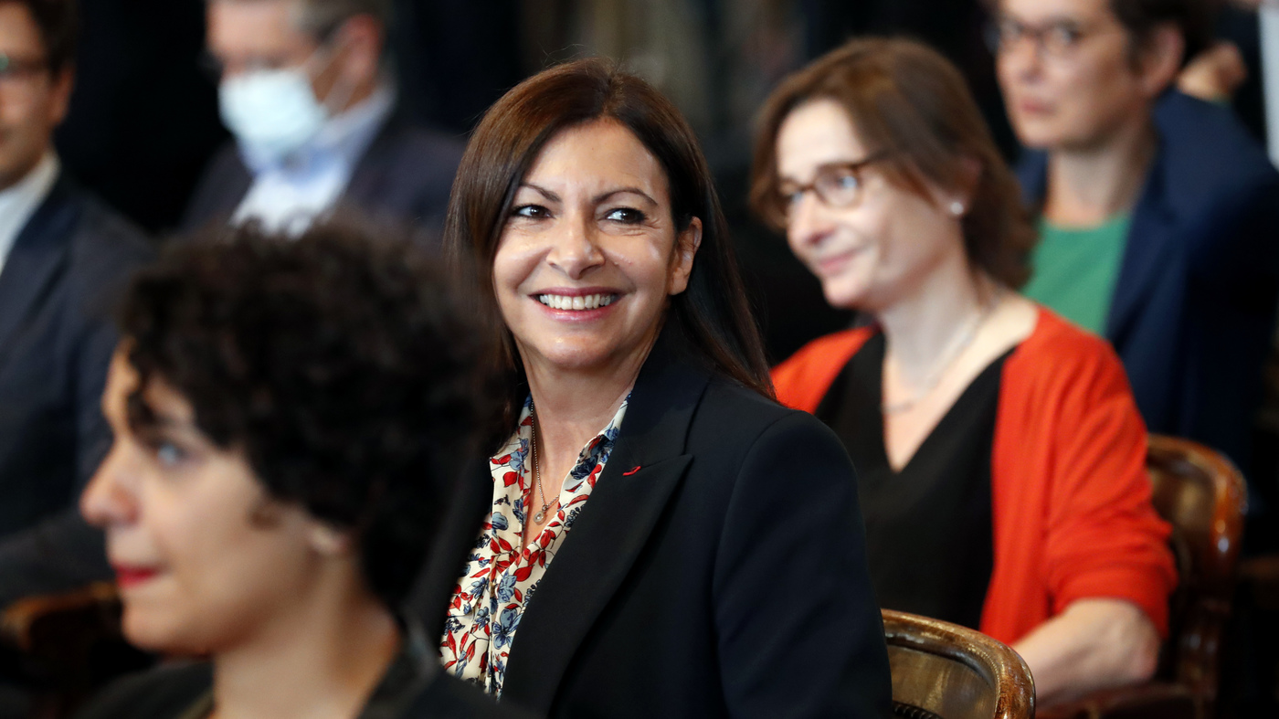 City Of Paris Is Fined 90,000 Euros For Naming Too Many Women To Senior Positions