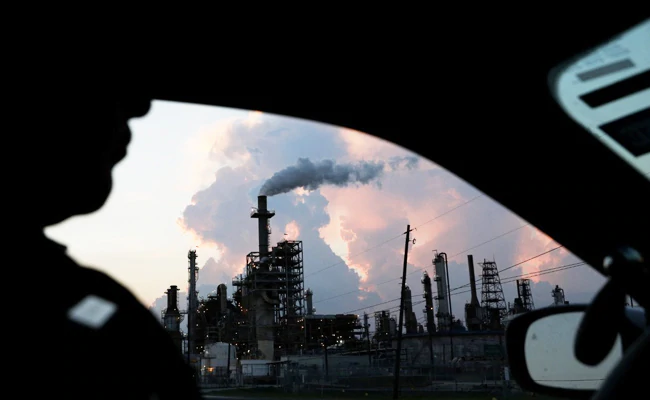Texas Freeze Forced US Oil Refineries To Release Tons Of Air Pollutants