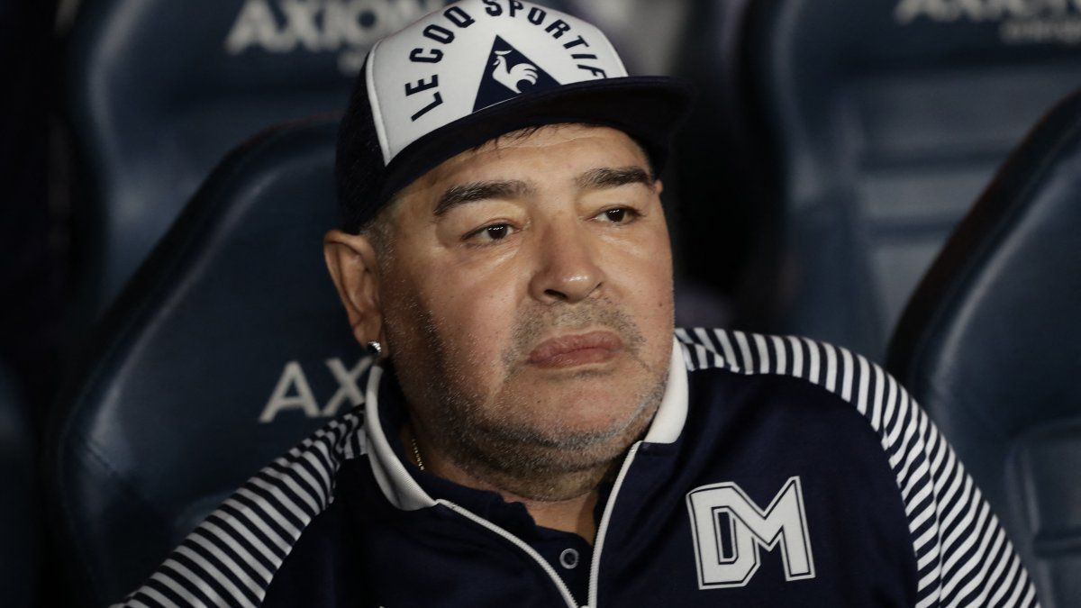 Investigation on Diego Maradona's death: 'abandoned by his health team'