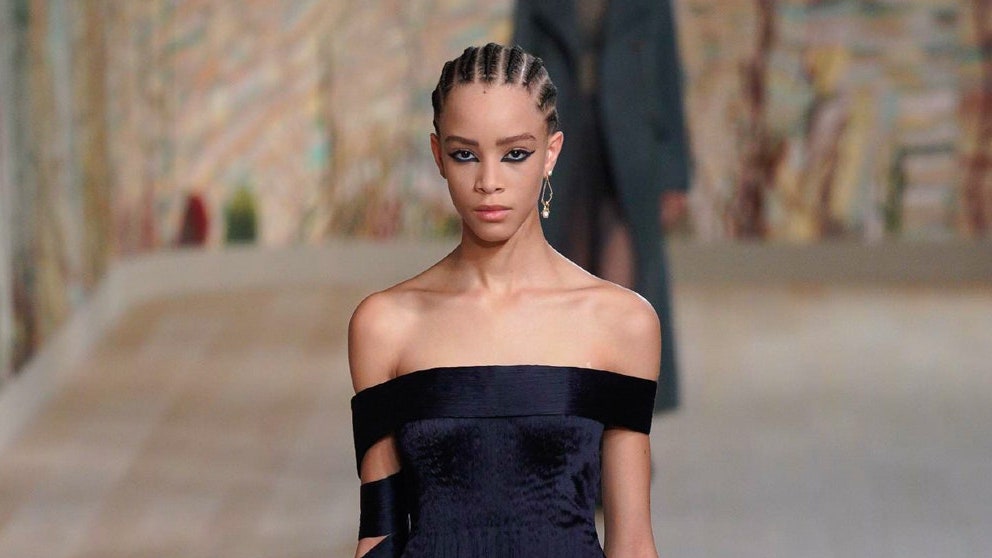 Dior Couture Offers an Ingenious Twist on Bold Black Eyeliner
