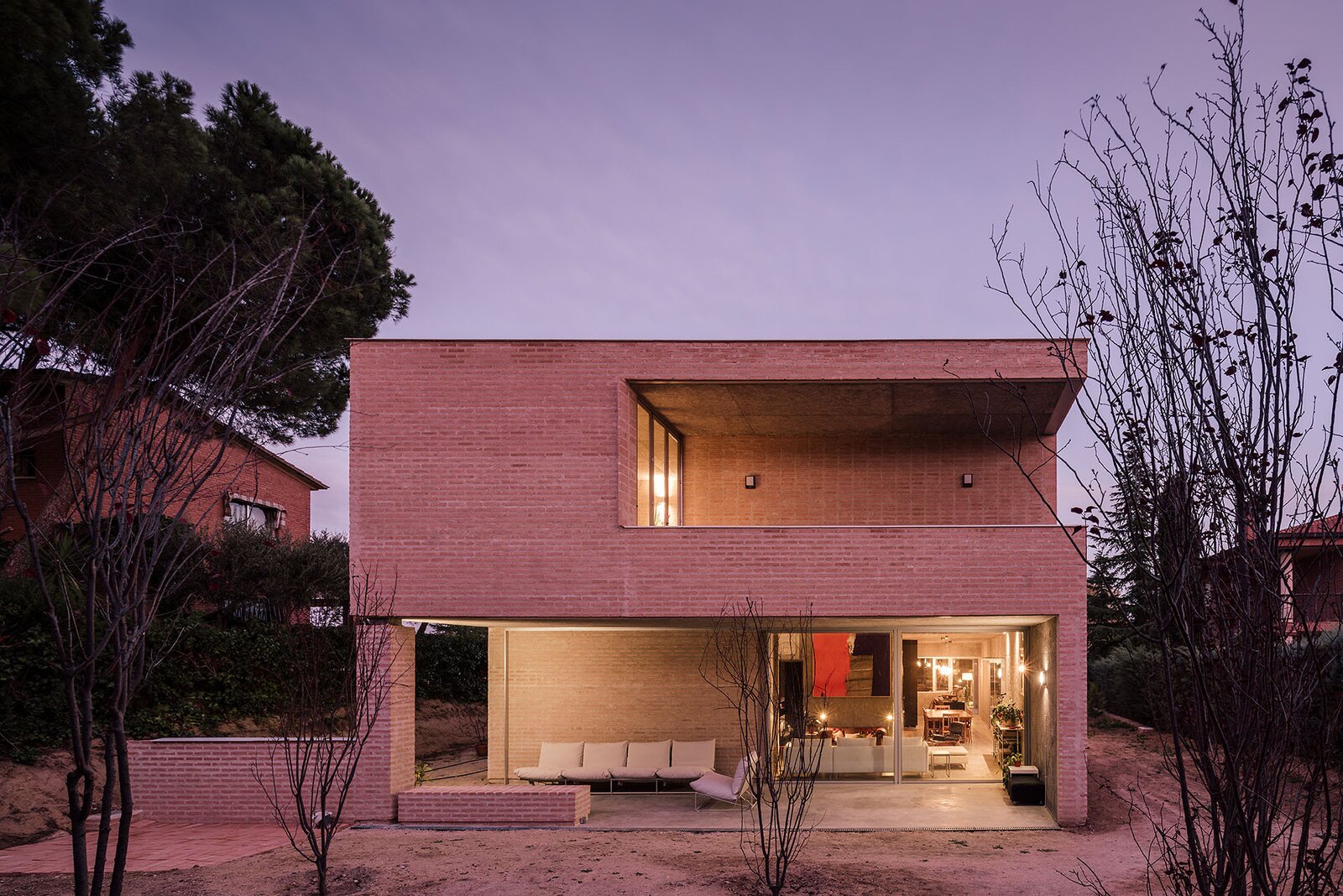 A Spanish Architect’s Brutalist-Inspired Home Makes Room for Three Generations