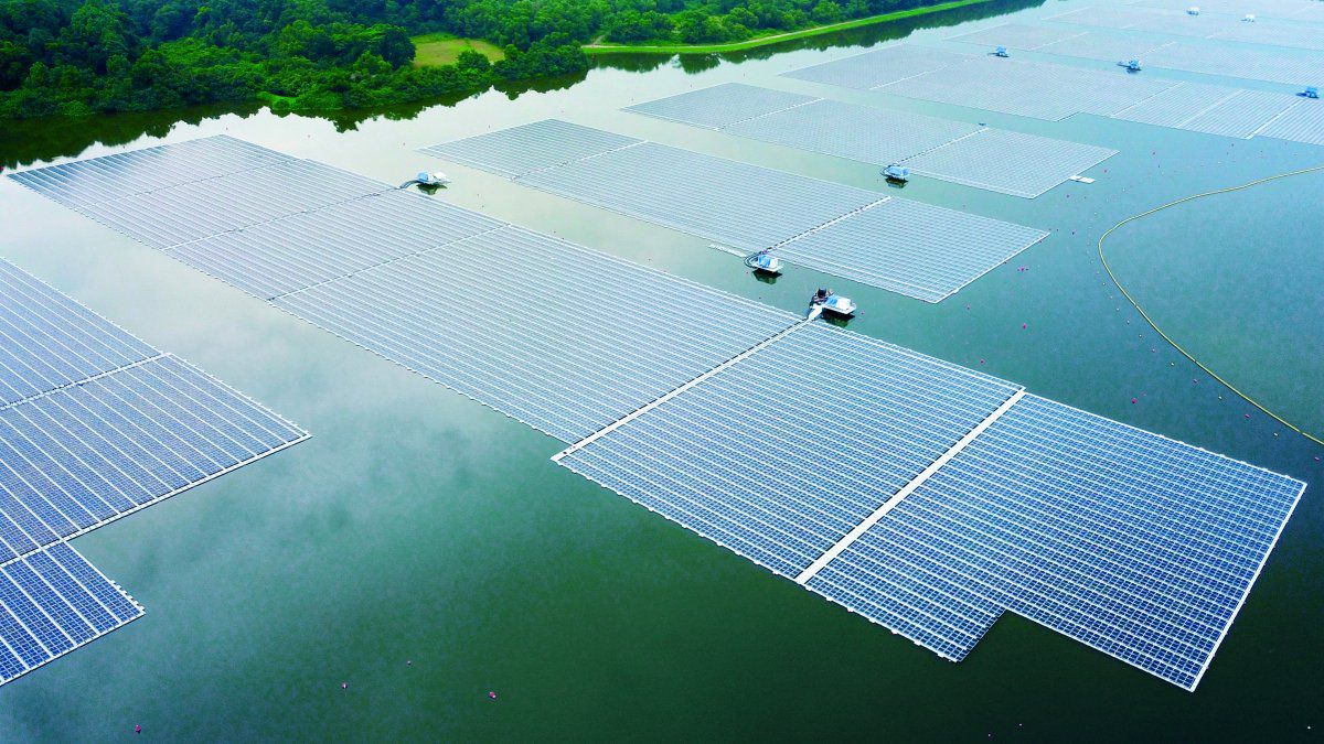 Singapore presents one of the largest floating solar plants in the world