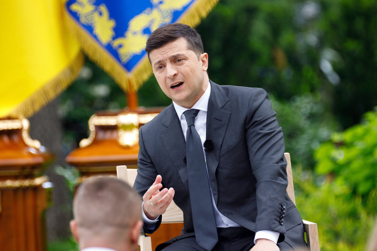 Ukraine Bans All Russians From Massive Moscow-Style State Selloff