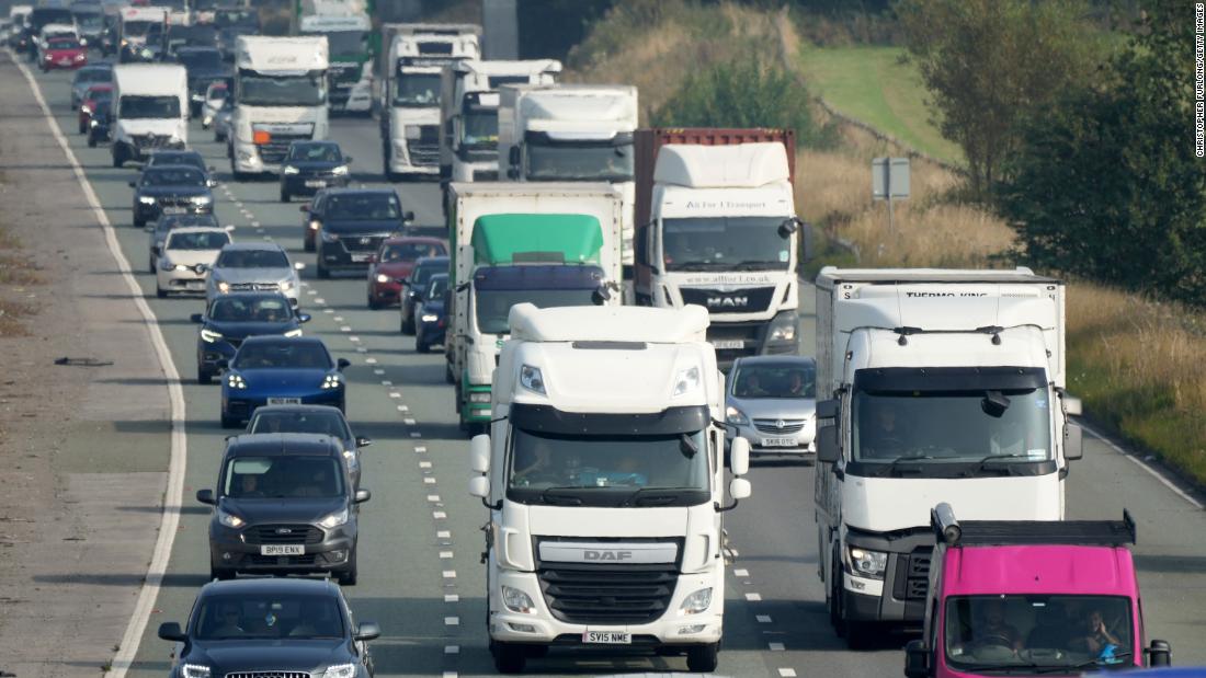 UK to offer more than 10,000 foreign workers temporary visas to tackle supply chain crisis