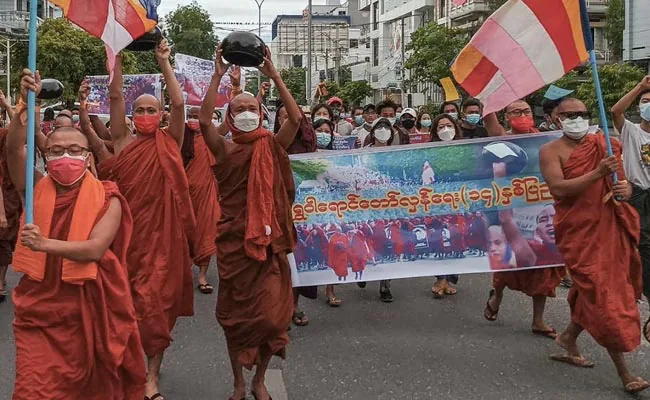 In Myanmar, Pro-Democracy Monks March Against Military Junta