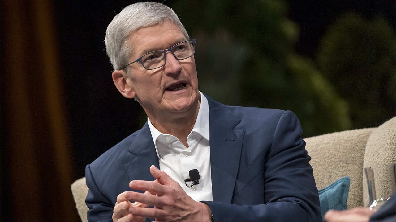 Tim Cook gets letter from Apple employees demanding changes