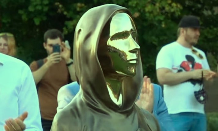 A Statue of Bitcoin Creator Satoshi Nakamoto Unveiled In Budapest