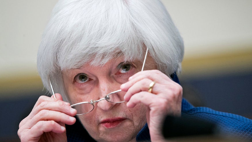 Yellen calls $1 trillion coin idea 'a gimmick'