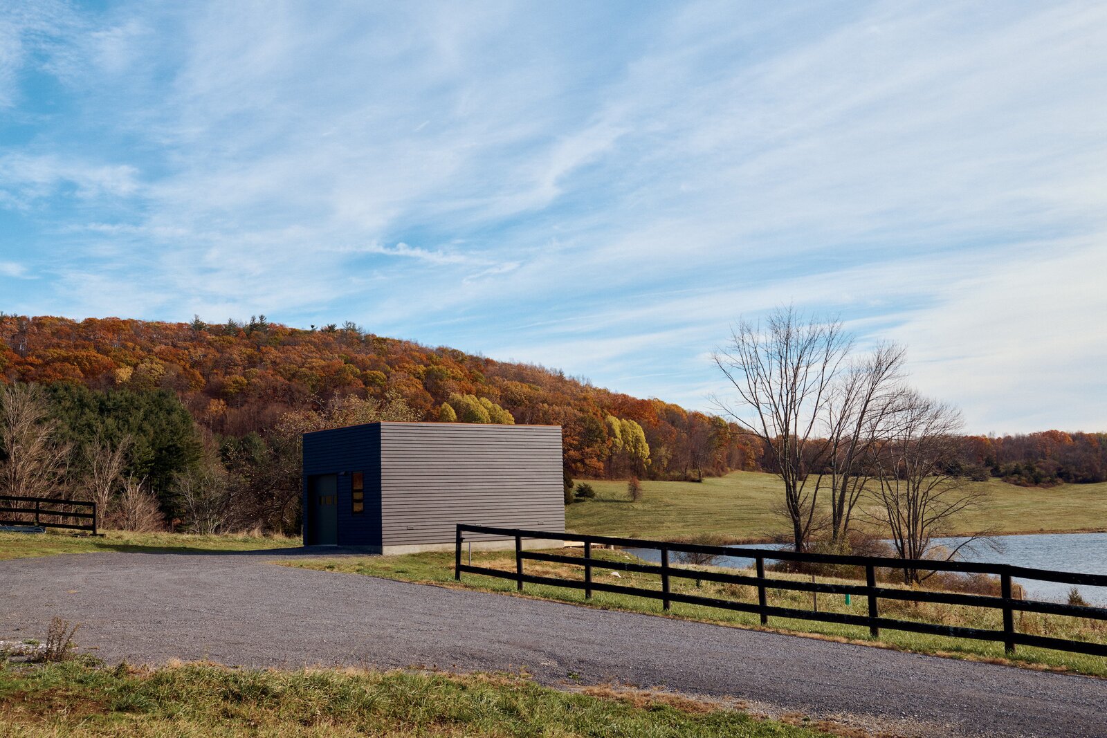 An Architect Designs a Tiny Painter’s Studio in Upstate New York for His Artist Mother