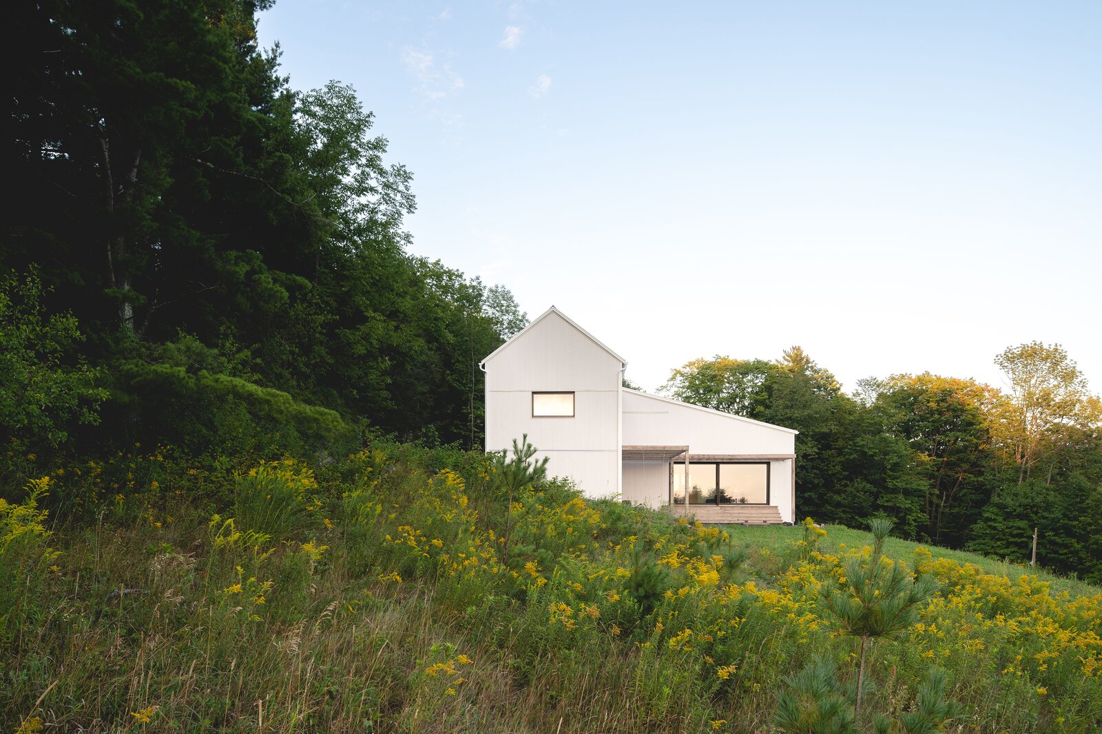 This Saltbox House Was Inspired by a Family’s Favorite Barbecue Grill