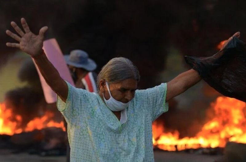 Frustrated residents stage fiery protest in T&T's Barrackpore