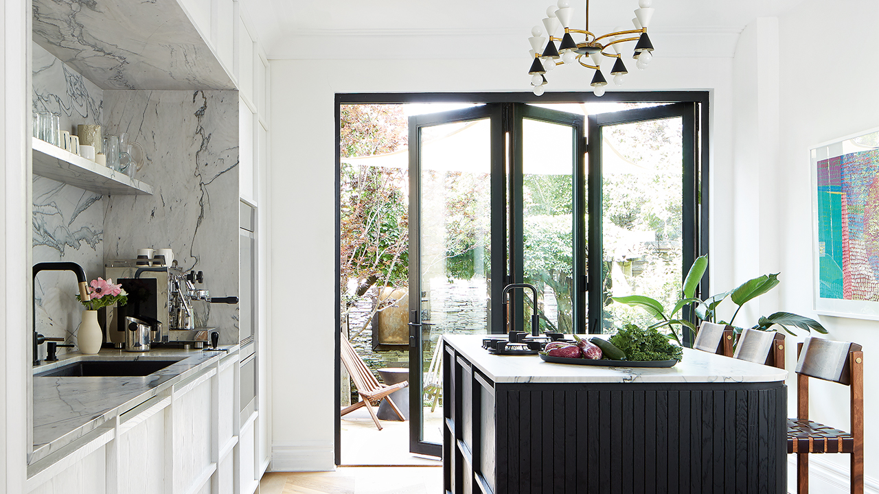 This Petite Kitchen Is Both Fashion-Forward & Functional