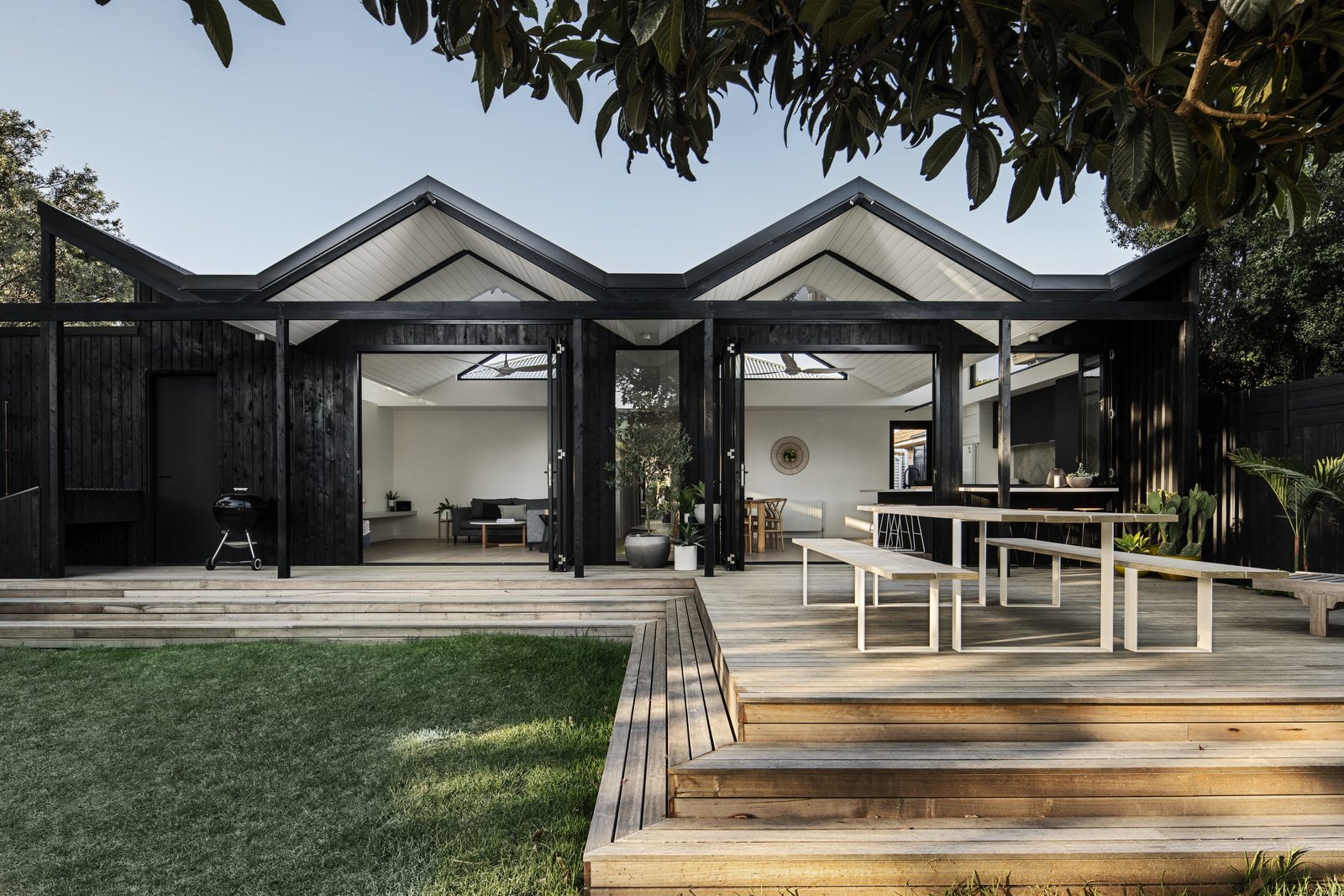A Bold Addition With a Zigzag Roof Ushers Light Into This Melbourne Home