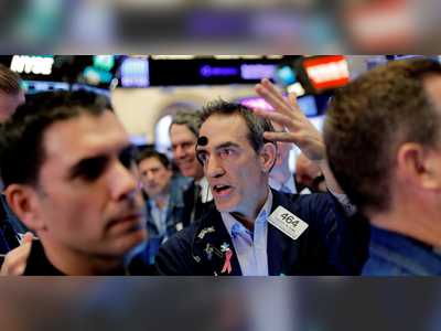 US stocks rise after Fed minutes show most policy makers are in favor of easing up on rate hikes