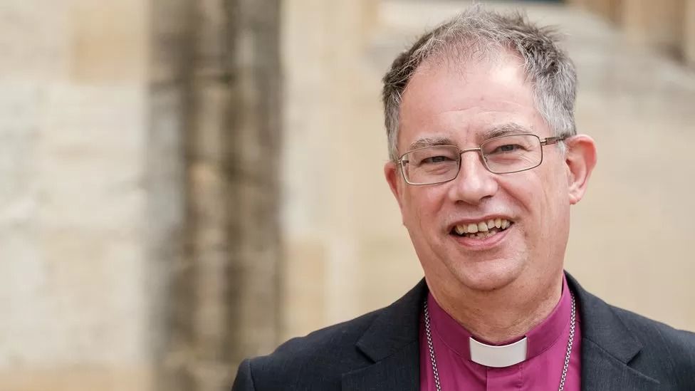 Bishop of Oxford says church should marry gay couples