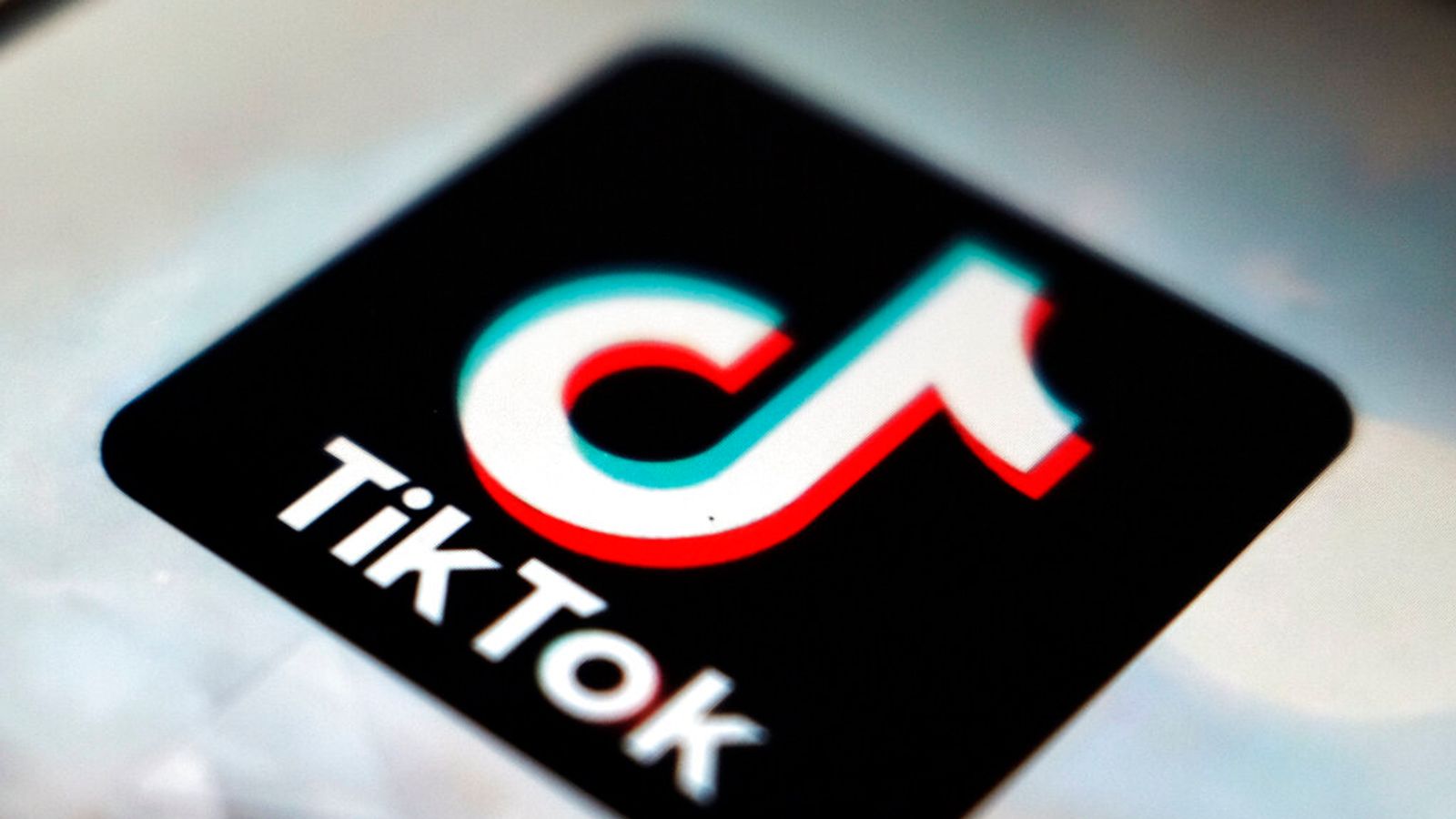 TikTok banned from UK government phones