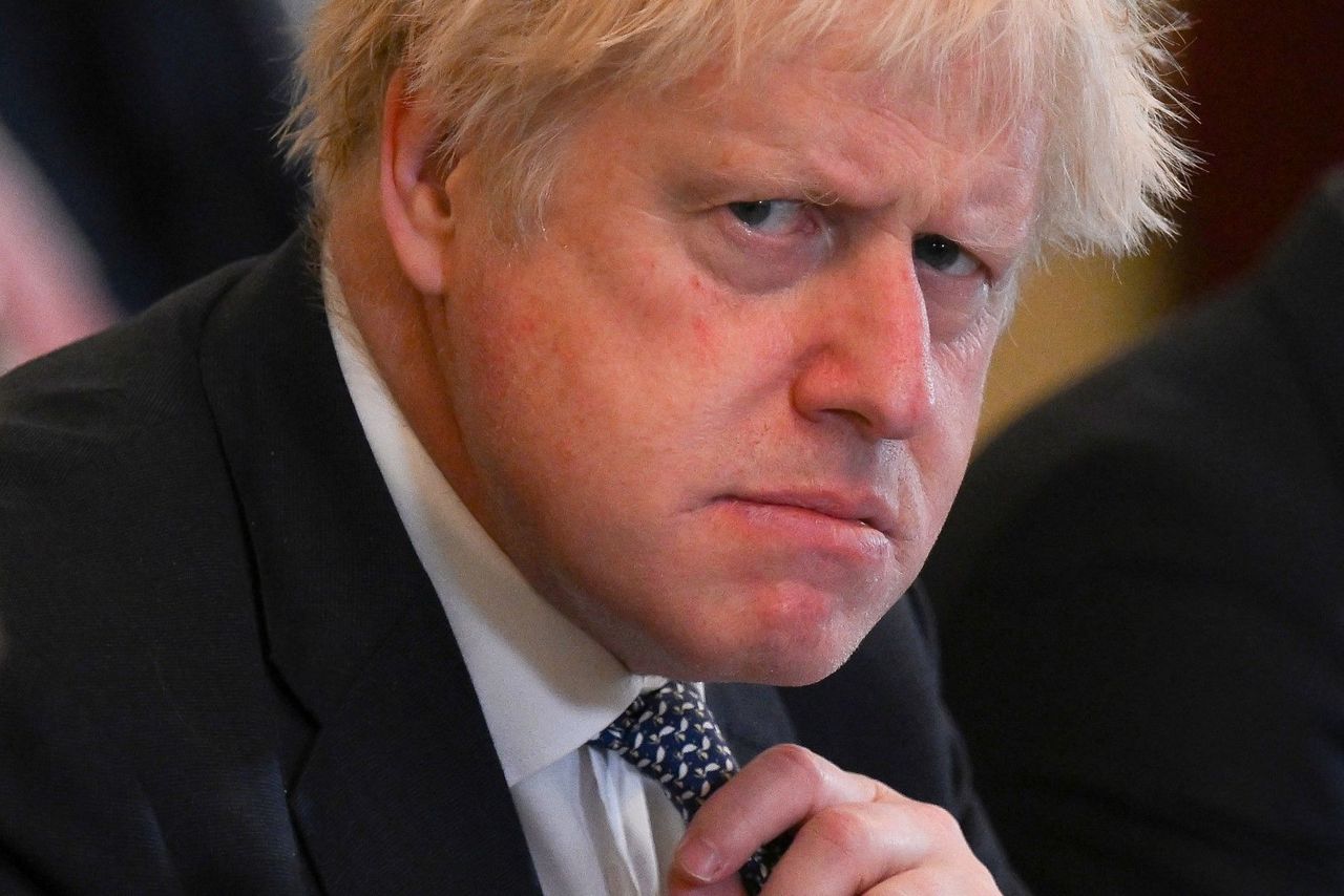 The Tipping Point: Boris Johnson’s Abrupt Resignation Shrouded in Allegations of Far-Reaching Corruption