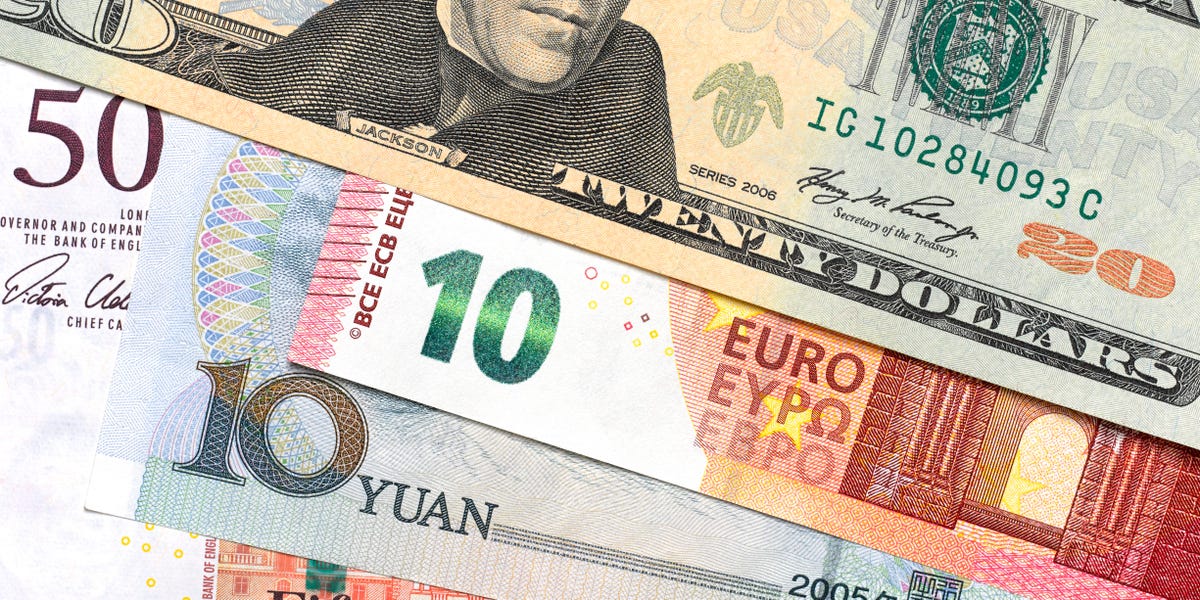De-dollarization: Three Reasons Why Nations Are Diversifying Away from the US Dollar